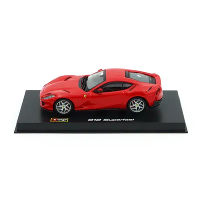 Ferrari 812 Superfast - Röd - Bburago - 1:43