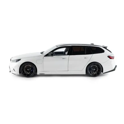 BMW M5 Touring (G99) - 2025 - Vit - Solido - 1:18