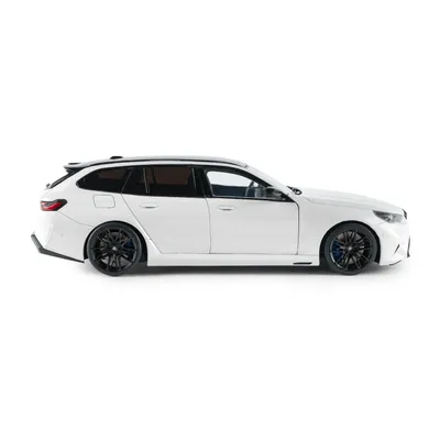 BMW M5 Touring (G99) - 2025 - Vit - Solido - 1:18