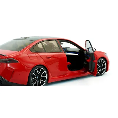 BMW M5 - 2025 - Fire Red - Solido - 1:18