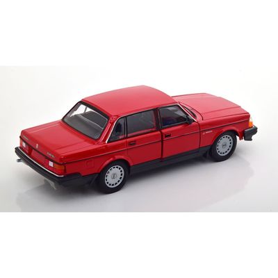 Volvo 240 GL röd modellbil från Welly 1:24