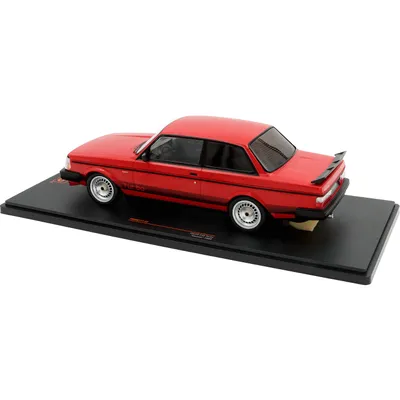 Volvo 240 Turbo "Custom" 1984 - Röd - Ixo Models - 1:18