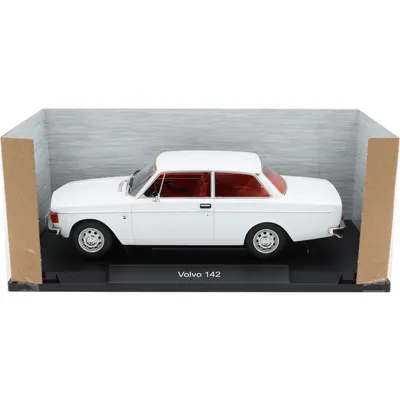 Volvo 142 - Vit - 1973 - MCG - 1:18