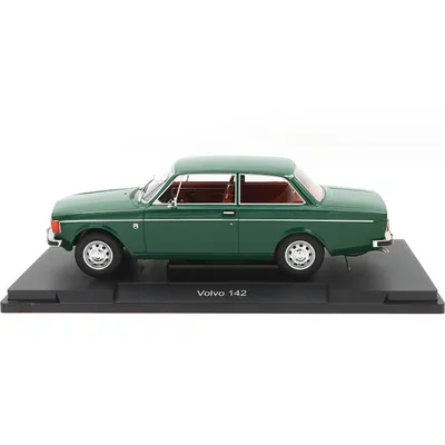 Volvo 142 - Mörkgrön - 1973 - MCG - 1:18