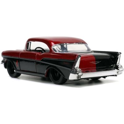 Harley Quinn & 1957 Chevrolet Bel Air - Jada Toys - 1:32