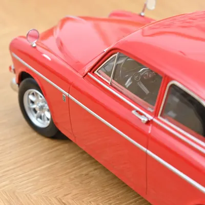 Volvo 123 GT - 1968 - Röd - Norev - 1:18