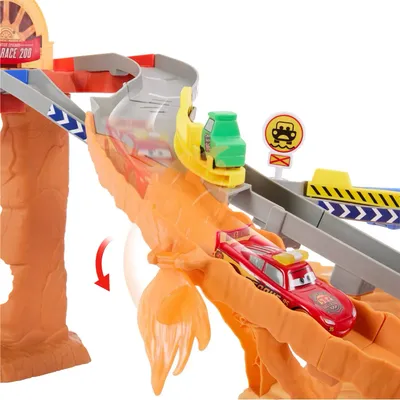 Rescue Road Raceway - Disney Pixar Cars - Mattel