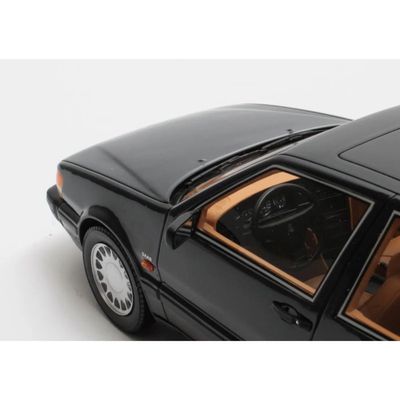 Saab 9000 Turbo - 1984 - Svart - Cult Scale Models - 1:18