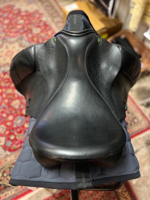 Spalding dressyrsadel 17" bomvidd 3 medium