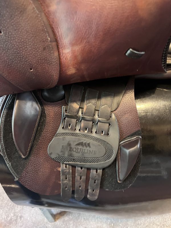 Equiline Nick Skelton 17" M +2