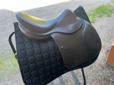 Devoucoux Biarritz 17,5" MW
