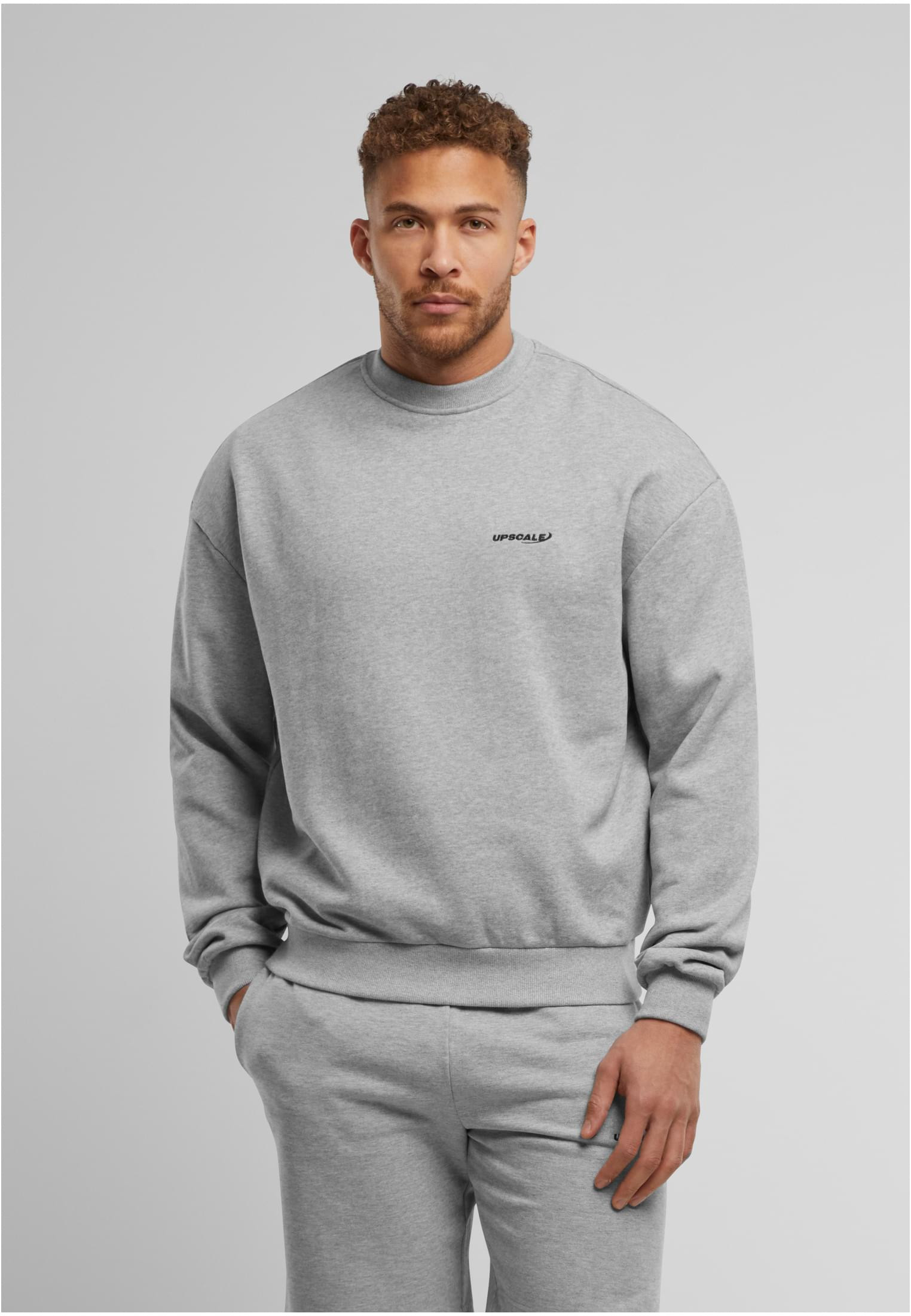 Logotyp bröst Upscale Core EMB Oversize Crewneck Tröja – heathergrey (3XL heathergrey)