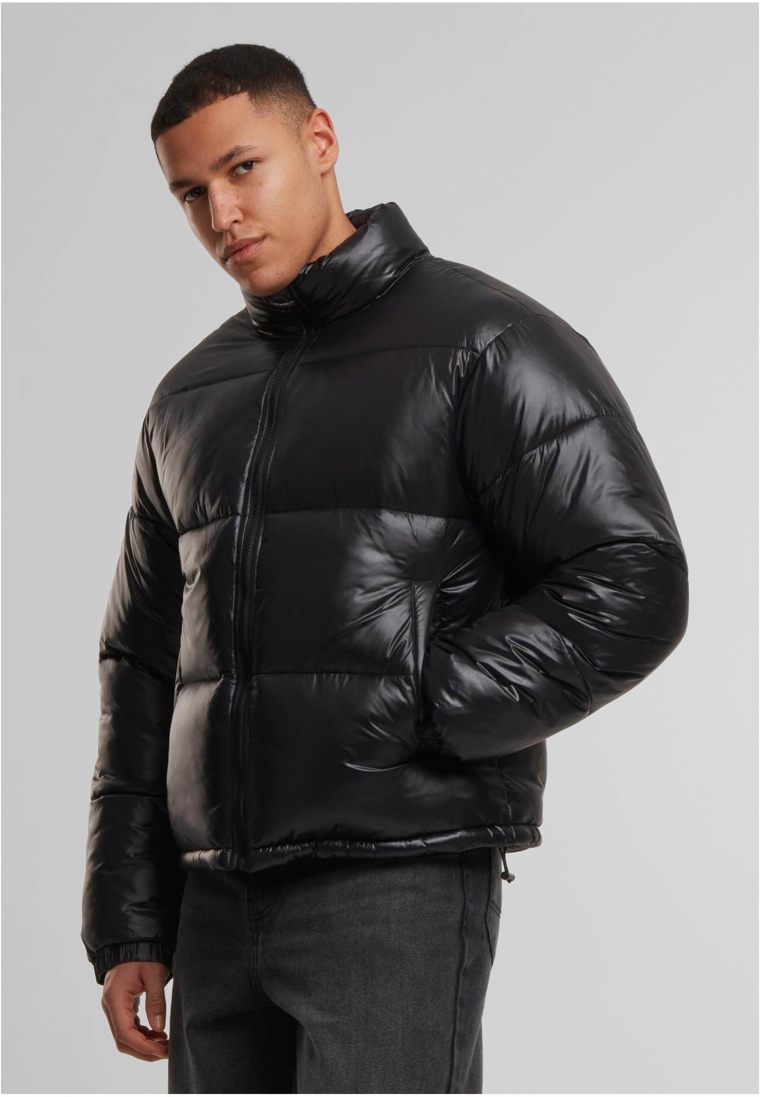 Blank pufferjacka med hög krage svart (4XL svart)