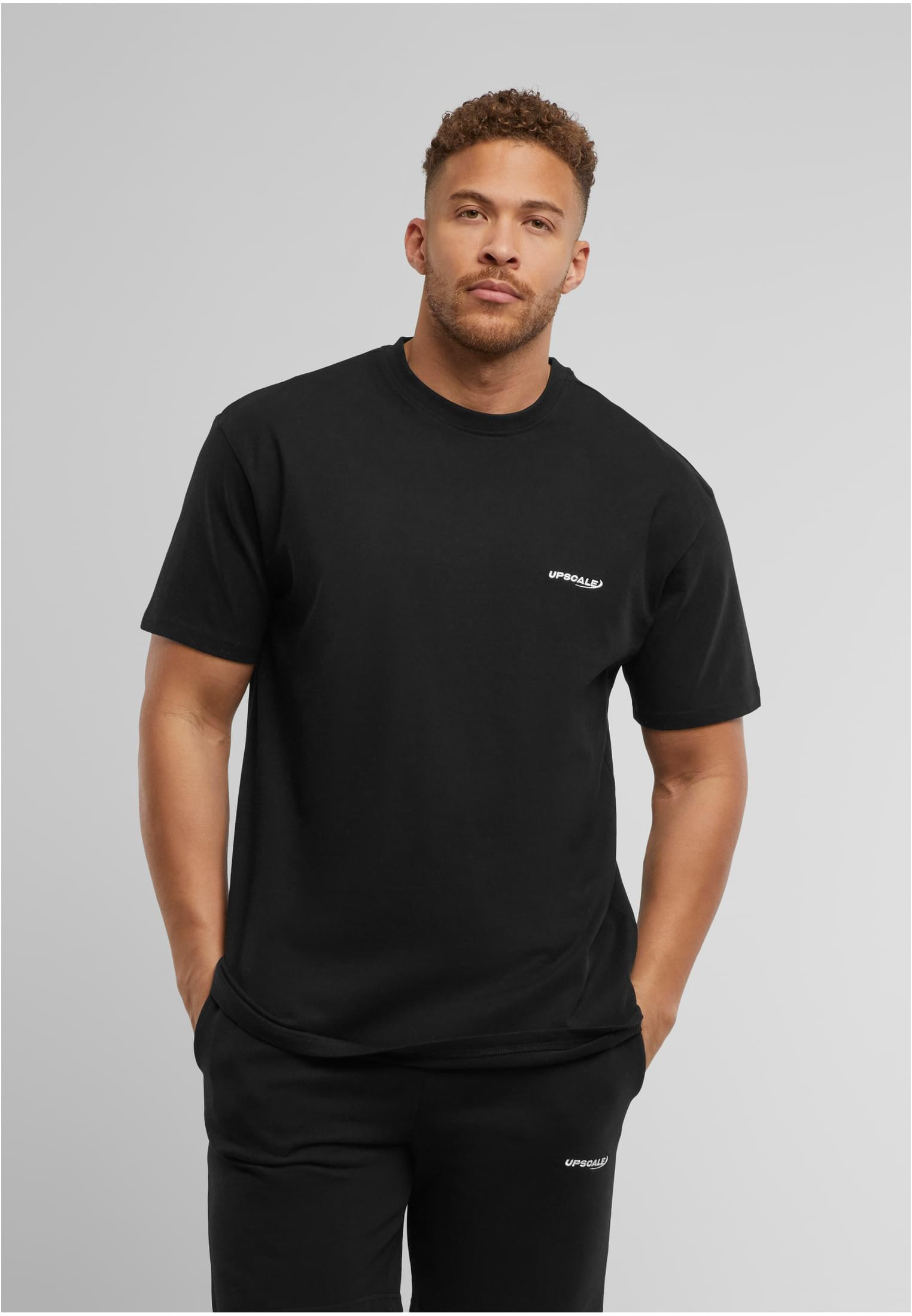 T-shirt med logotyp bröst – svart (5XL svart)