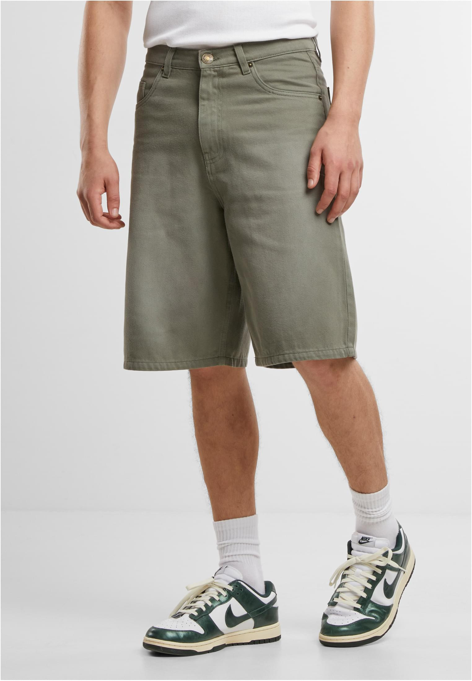 90-tals jeansshorts med oversize passform (32 paleolive)