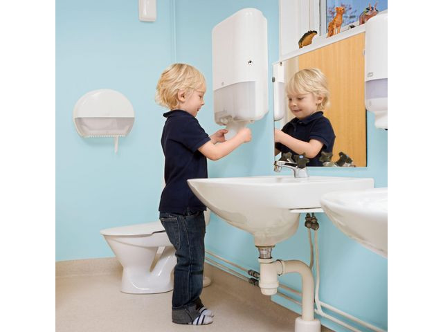 Alternativ bild 1 för Tork Toalettpapper Universal T1 Jumbo 2-lags