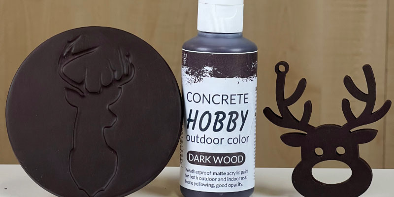 Concrete Hobby Outdoor Color i färgen Dark Wood på betong