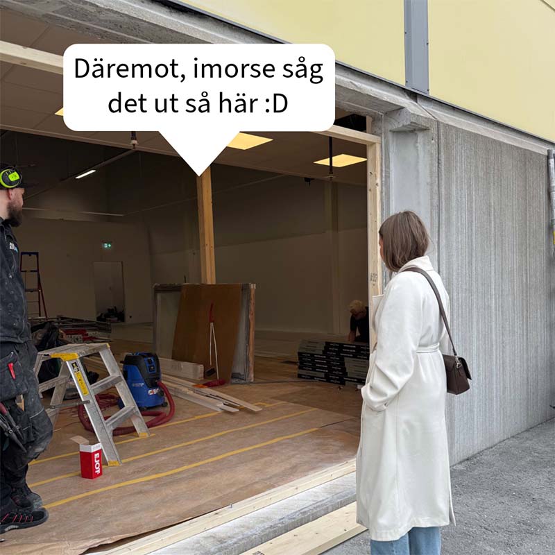 Ett stort ursågat hål i fasaden. Här ska Crias nya entré finnas