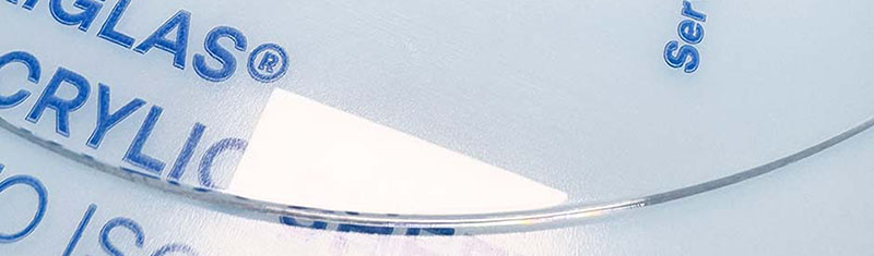 En rund skiva med PLEXIGLAS XT