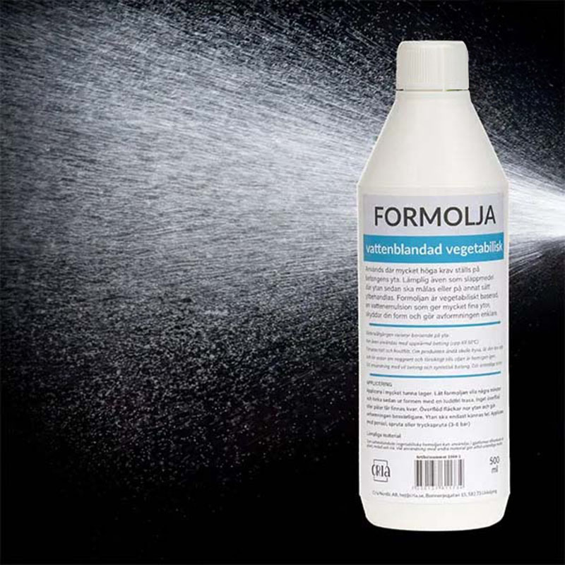 Förpackning med formolja som visar att oljan kan sprejas ut i gjutformen