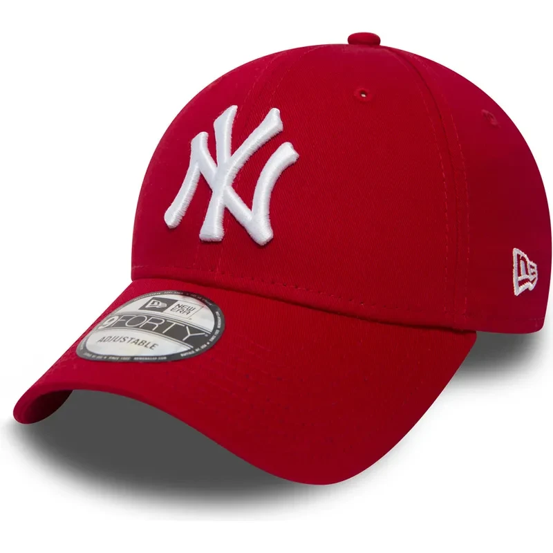 Röd New Era 9FORTY Yankees-keps med vit NY-brodyr och böjd skärm