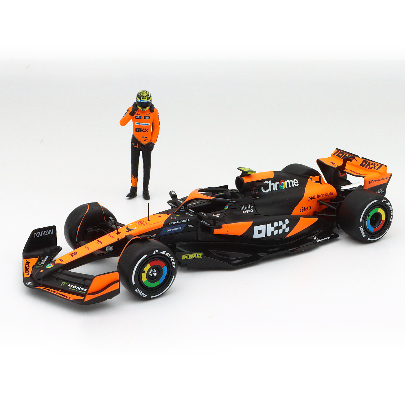 McLaren MCL38 - Bil och Norris samlarfigur - Bburago - 1:24