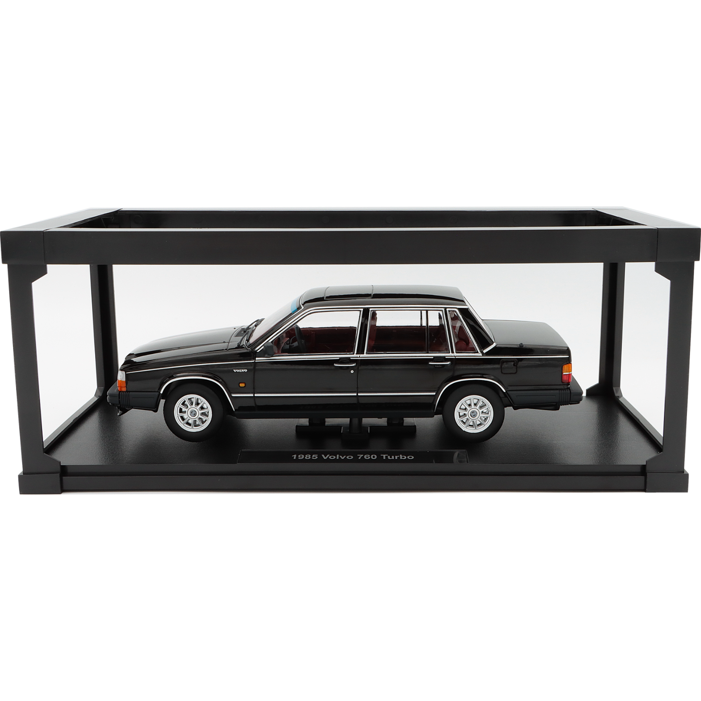 Volvo 760 Turbo - 1985 - Svart - Triple9 Collection - 1:18