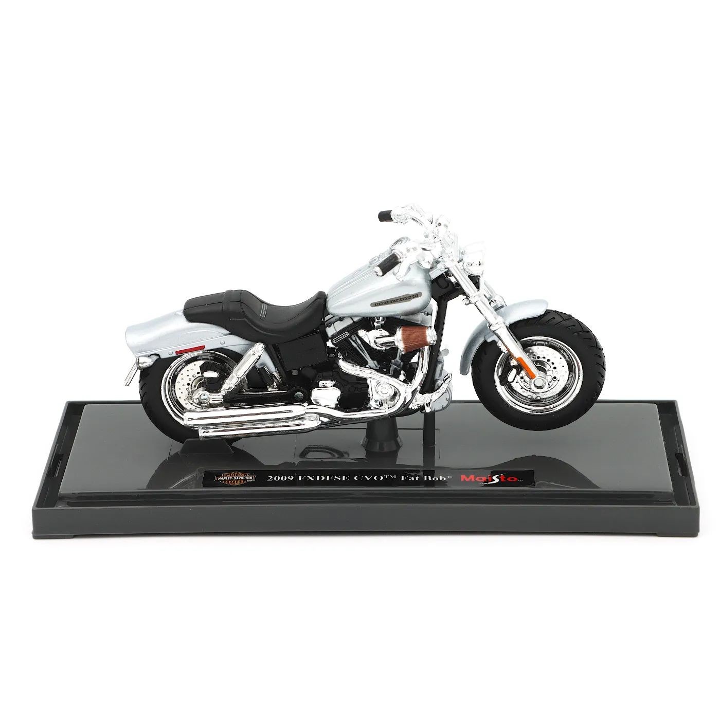 2009 FXDFSE CVO Fat Bob – Harley – Silver – Maisto – 1:18