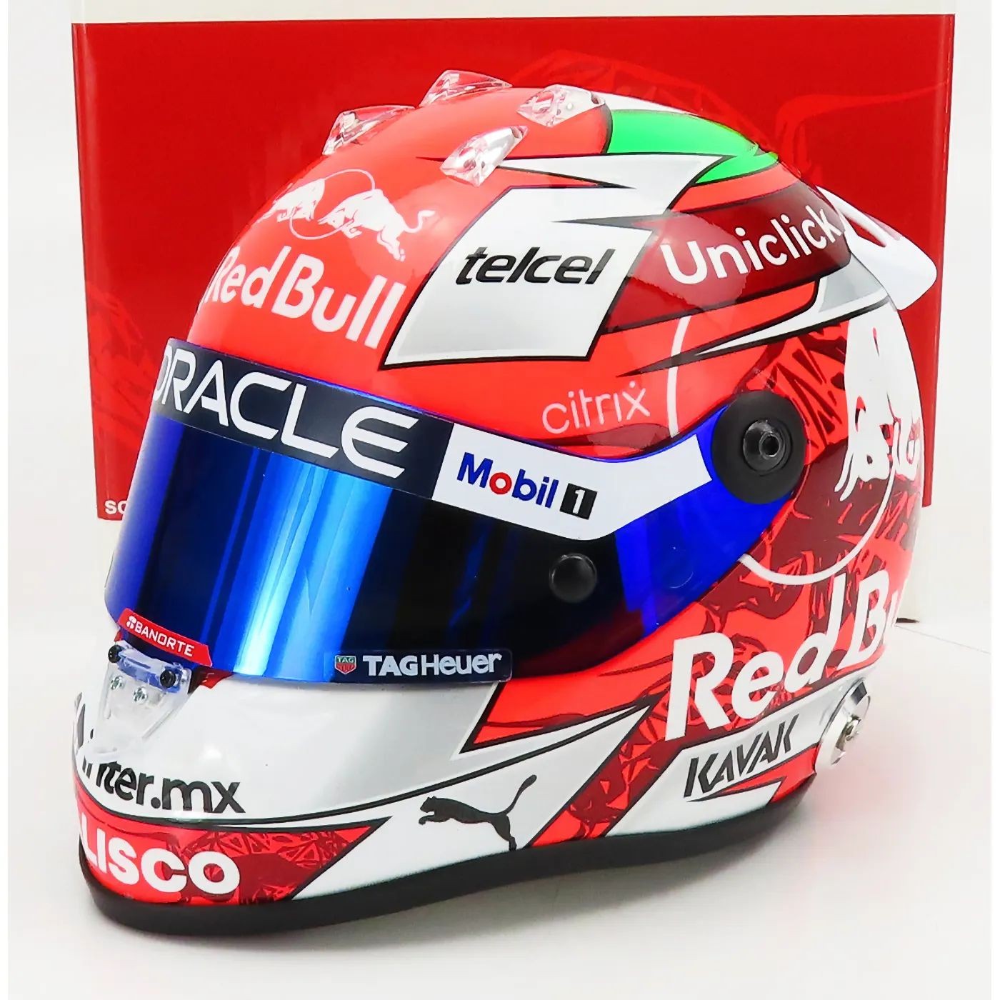 Hjälm – Sergio PÃ©rez – Red Bull – 2022 – Schuberth – 1:2