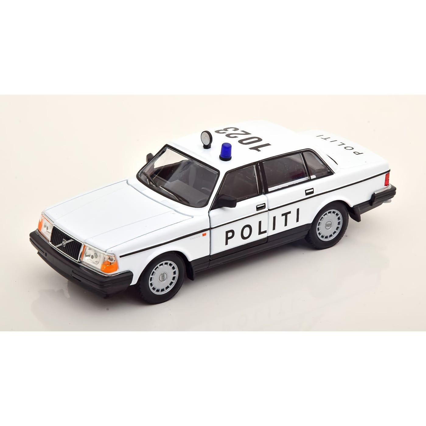 Volvo 240 GL polisbil – Danmark – Welly 1:24