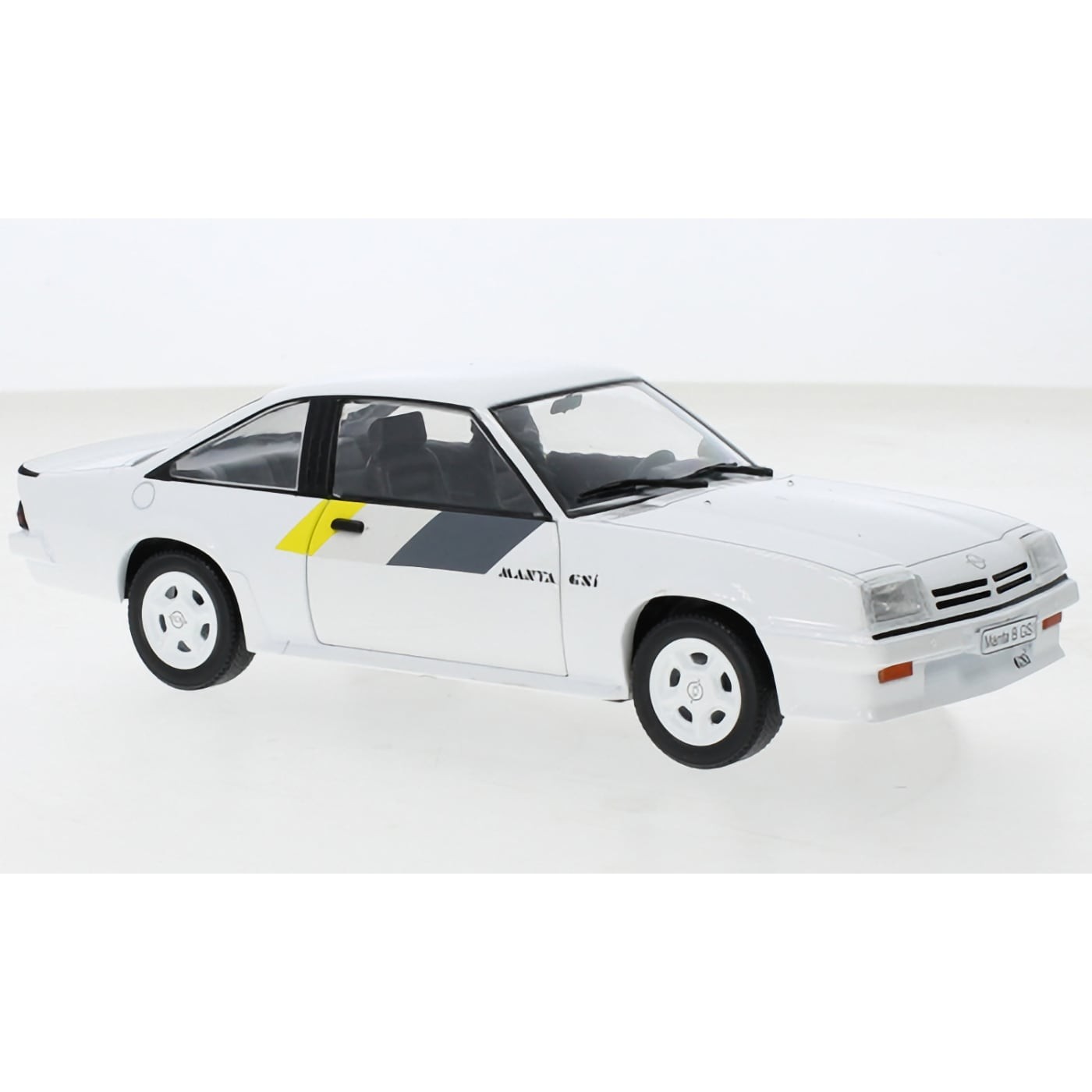 Läs mer om Opel Manta B GSi - 1984 - Vit - WhiteBox - 1:24