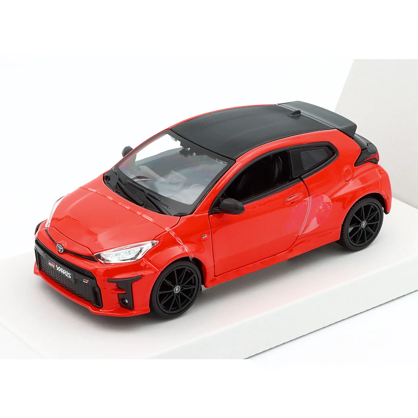 Toyota GR Yaris – 2021 – Röd – Maisto – 1:24