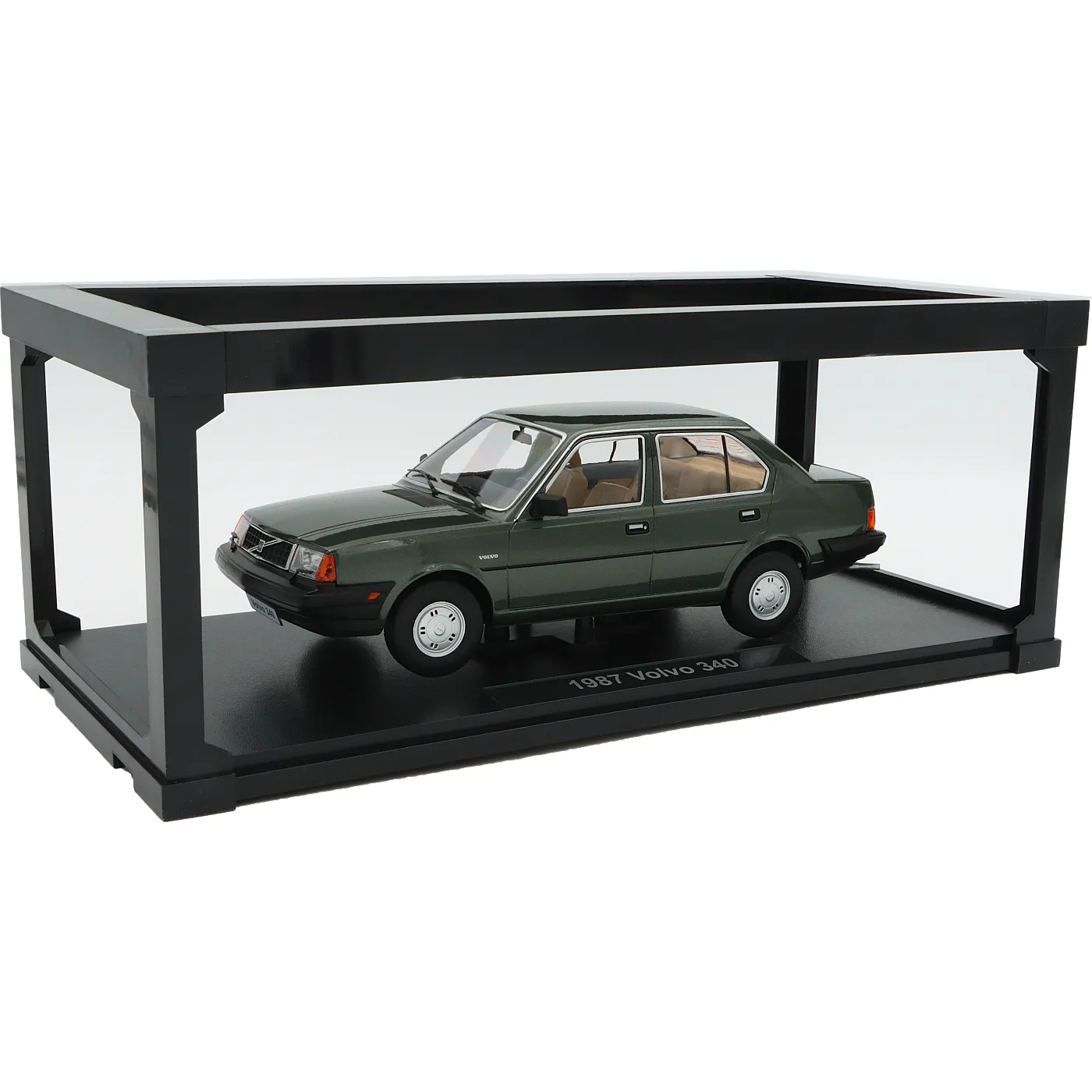 1987 Volvo 340 DL – Grön – Triple9 Collection – 1:18