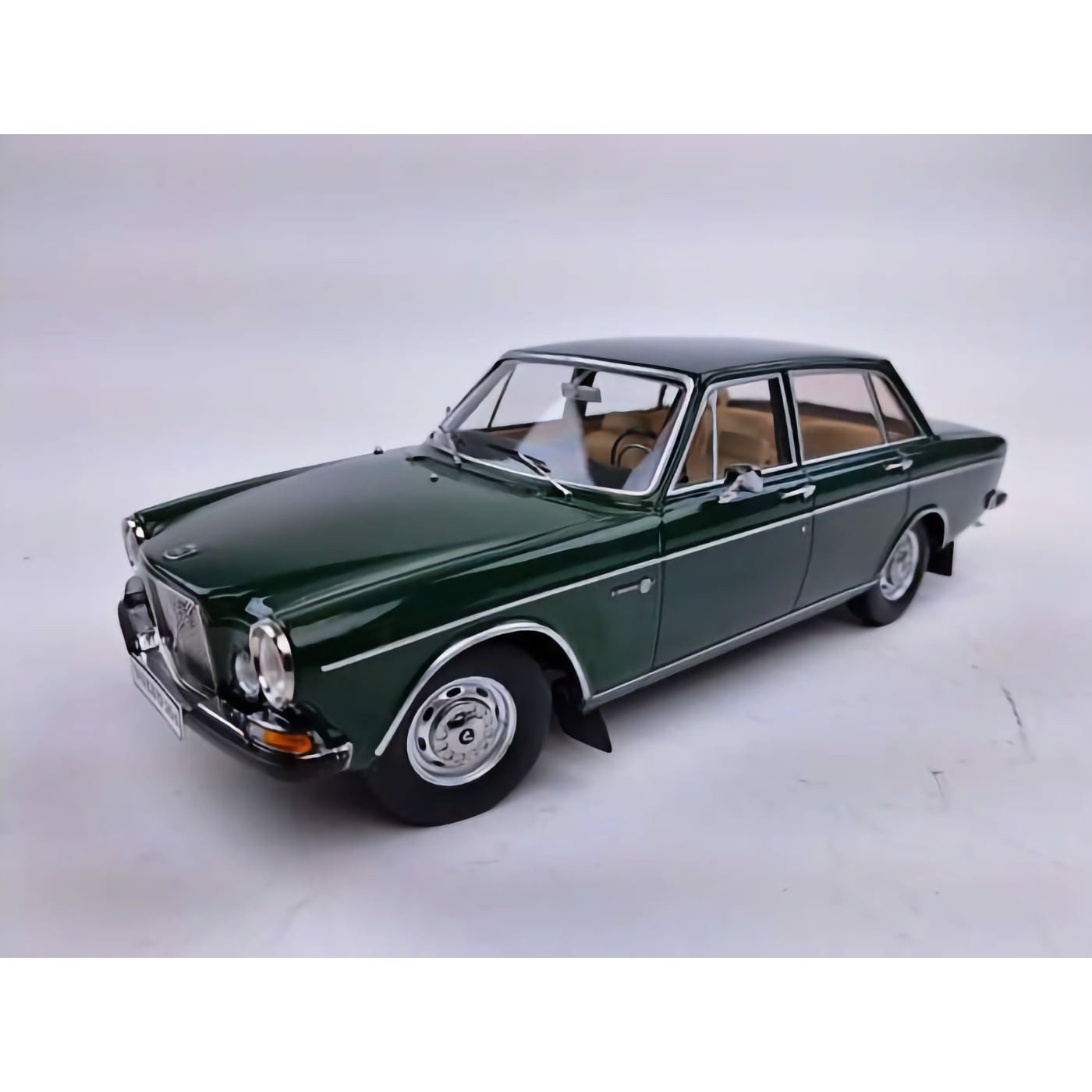 Triple9 Collection 1970 Volvo 164 – Grön – Triple9 – 1:18