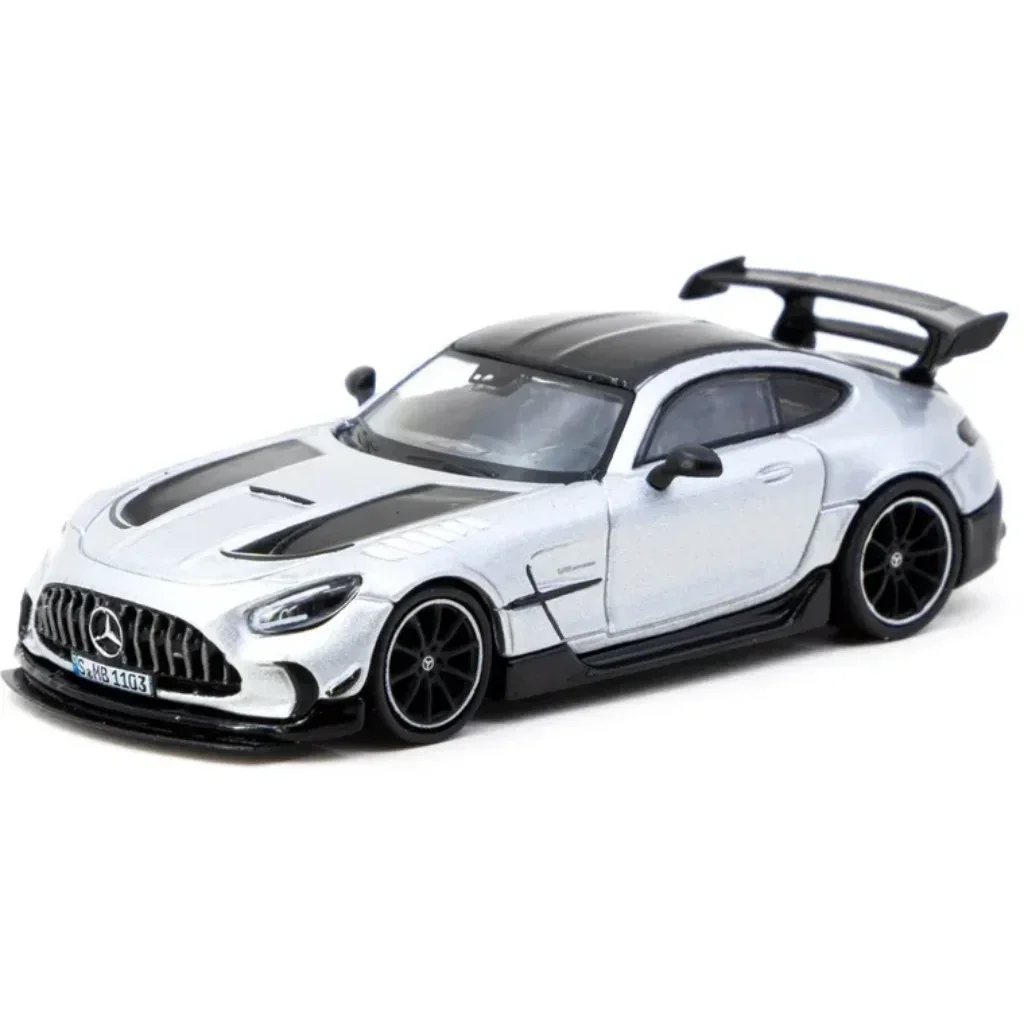 Läs mer om Mercedes-Benz AMG GT Black Series - Silver - Tarmac - 1:64