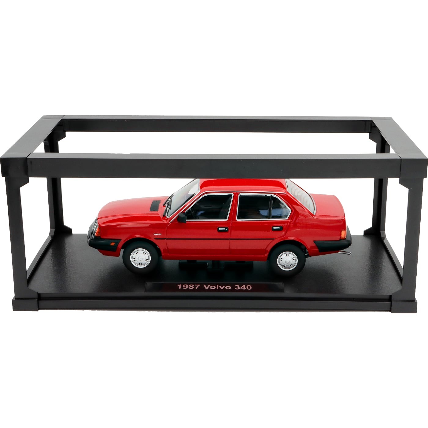 Volvo 340 DL – Röd – Triple9 Collection – 1:18