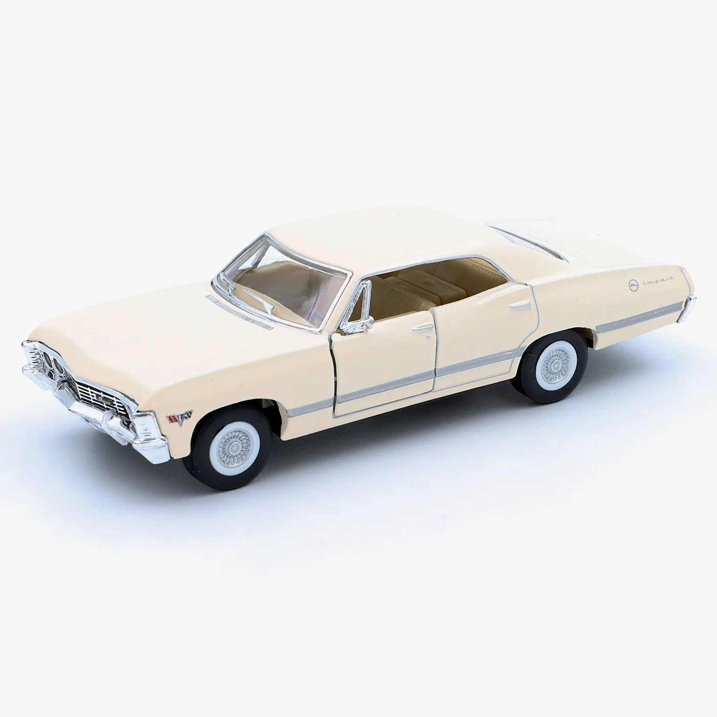 1967 Chevrolet Impala – Kinsmart – 1:43 – Vit